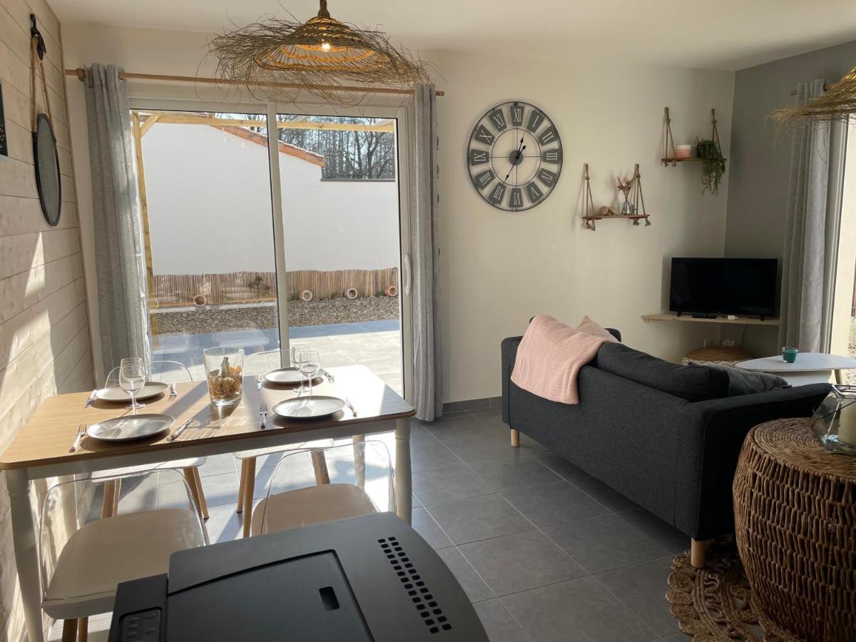 Maison Au Calme Pres Des Plages Poiroux Екстер'єр фото