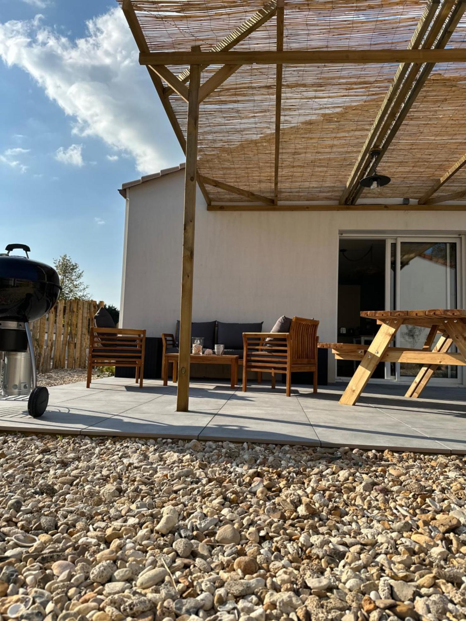 Maison Au Calme Pres Des Plages Poiroux Екстер'єр фото